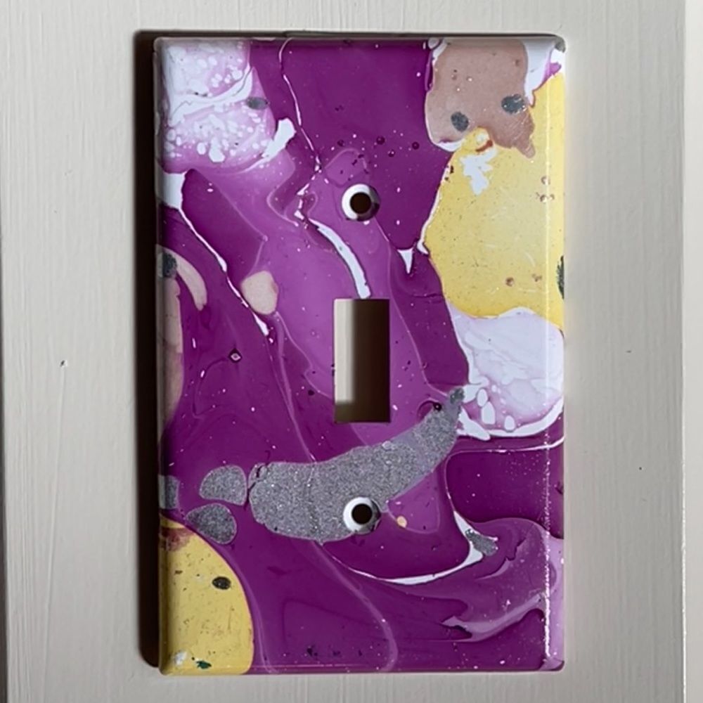 HANDCRAFTED Hand-Painted Light Switch Wall Pl… - Picture 2 of 2